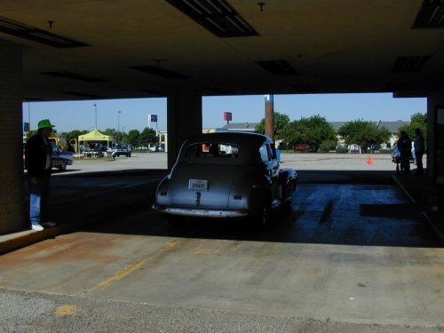 Crossroads Mall burn-out contest
